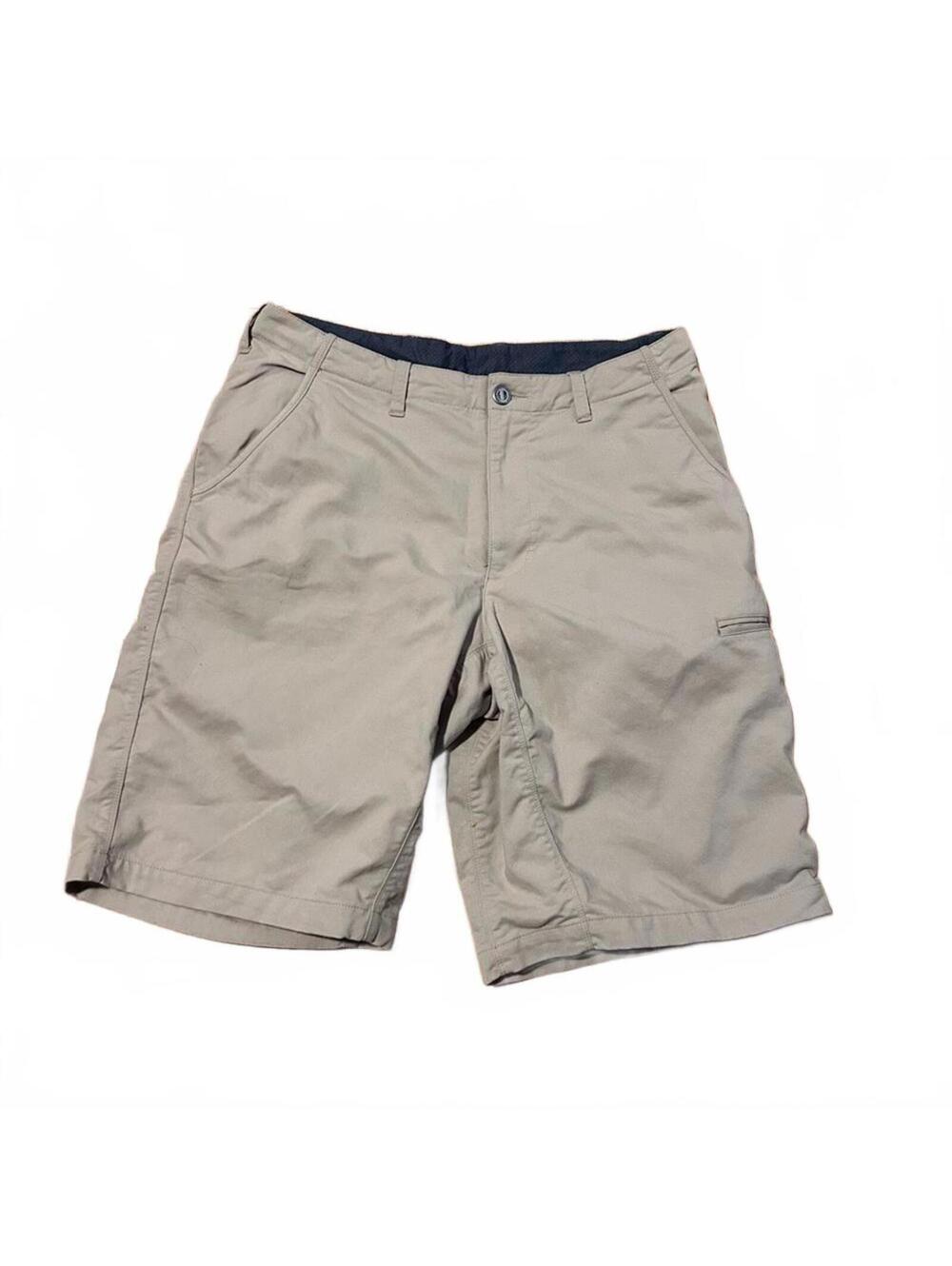 Patagonia Men’s Long Khaki Shorts with Thigh Pocket Shorts | Size 32